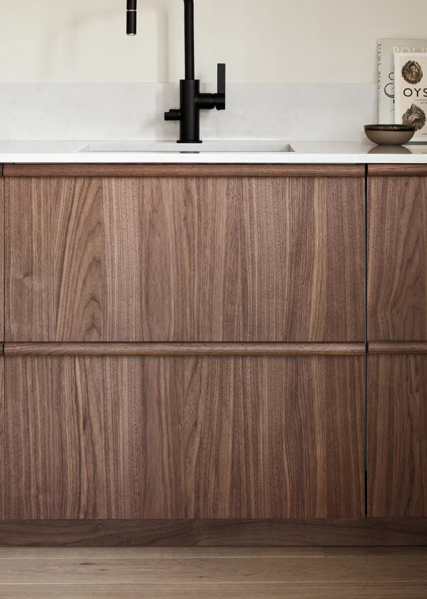 Sockel - Flat Walnut