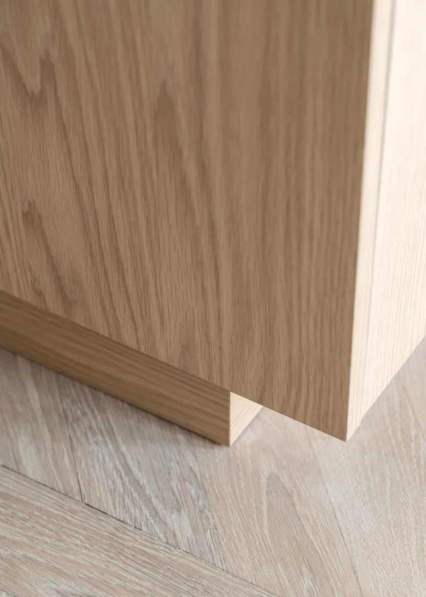 Täcksida för högskåp 62,2 x 228 cm – Flat Oak
